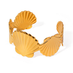 Vintage 18K Gold Large Shell Open Cuff Bracelet