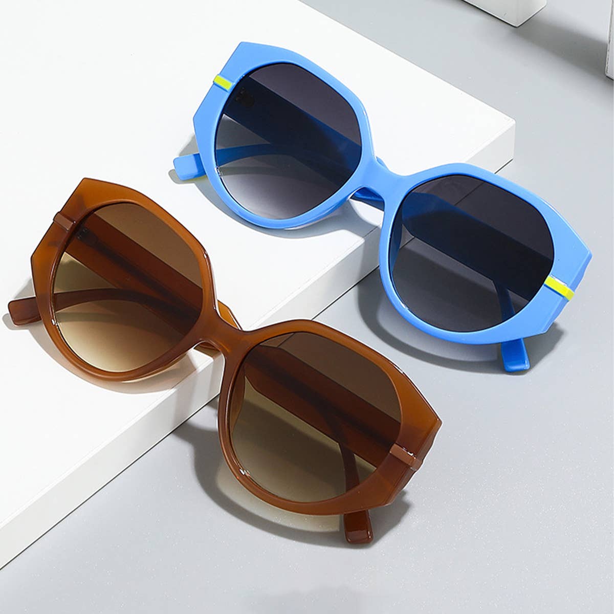 FULL FRAME ROUND FASHION SUNGLASSES_CWASG0527