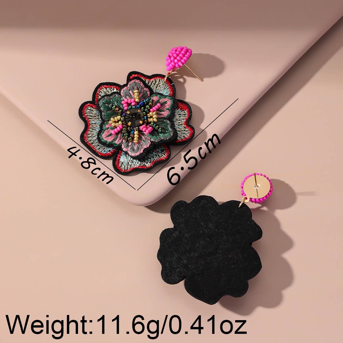 EMBROIDERED CRYSTAL FLOWER EARRINGS_CWMM6174