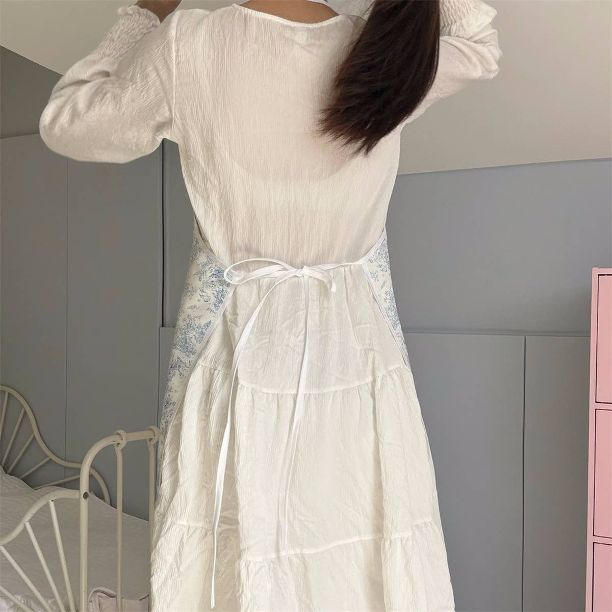 INK AND WATERPROOF AND OIL RESISTANT BLUE APRON_CWMM5810