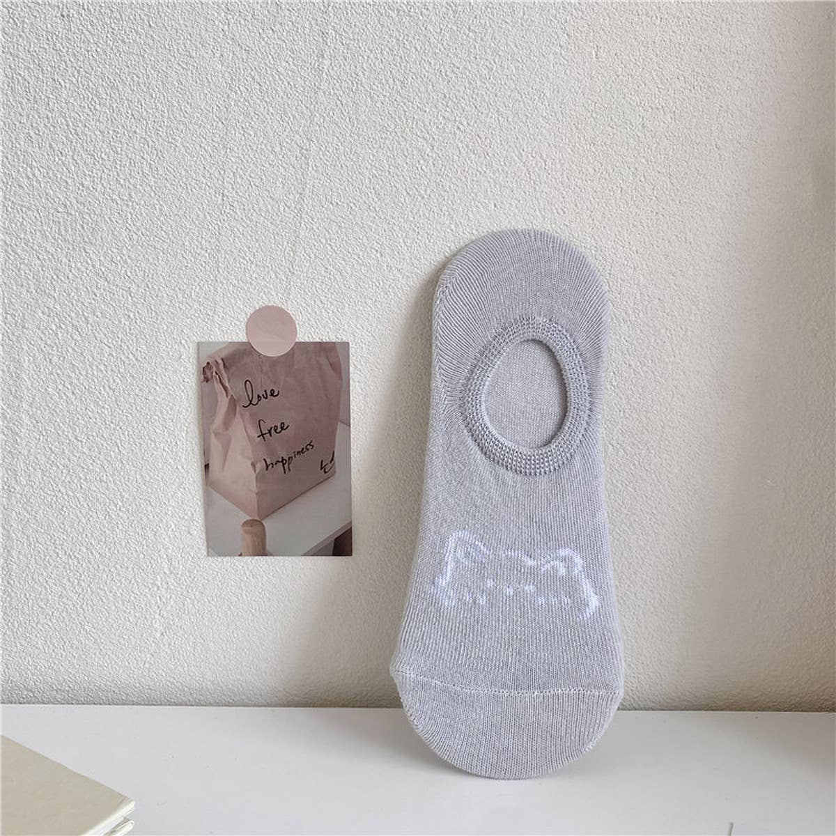 Women Thin Silicone Non-Falling Socks_Cwms0455