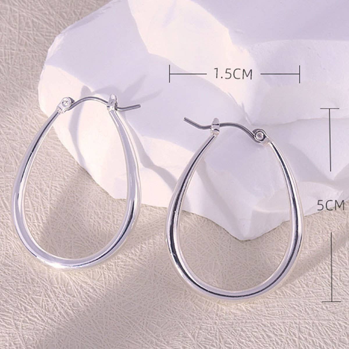 MINIMALIST HOOP EARRINGS_CWAJE0469