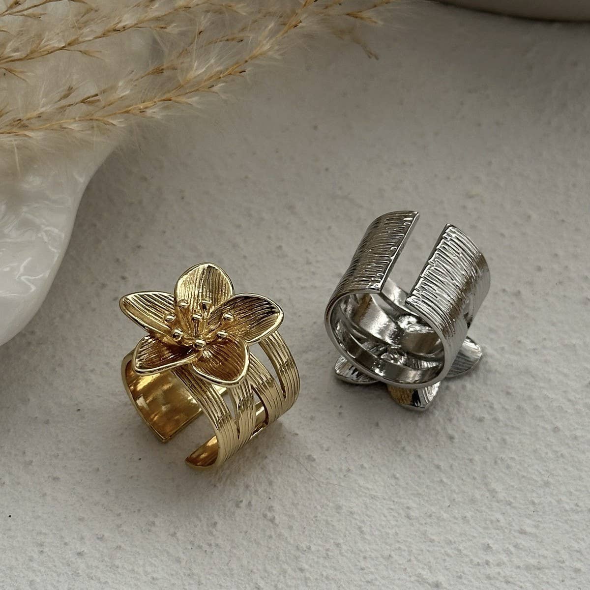 FASHIONABLE STACKING IRREGULAR HOLLOW ALLOY RING_CWMM3240