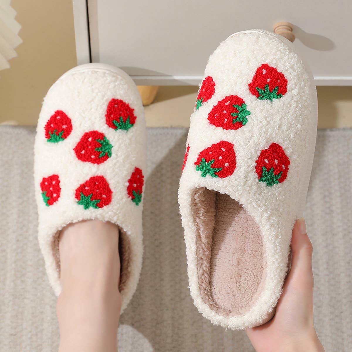 CUTE CARTOON FRUIT PREPPY SLIPPERS_CWSHS0256
