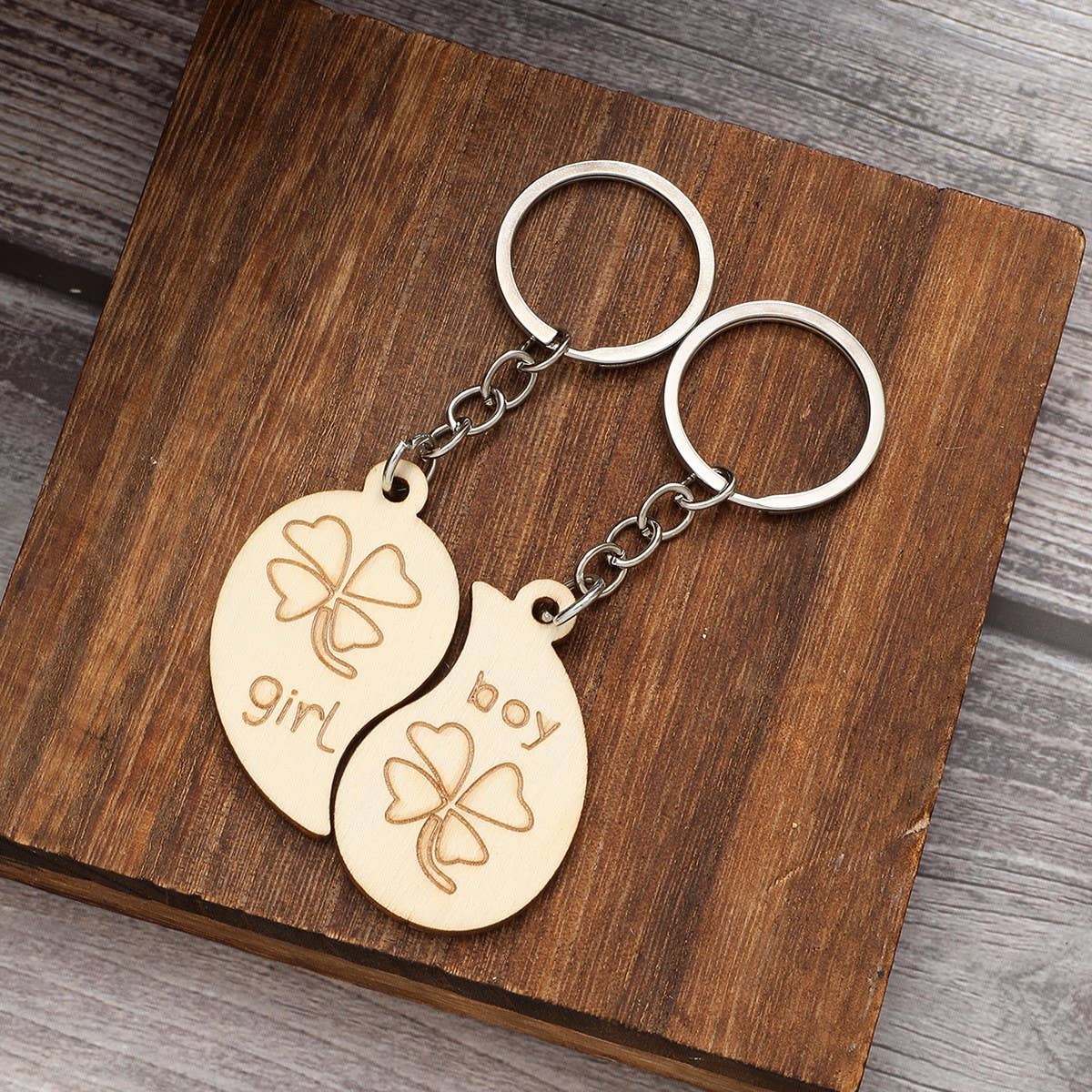CREATIVE PENDANT WOODEN KEYCHAIN_CWMM0568