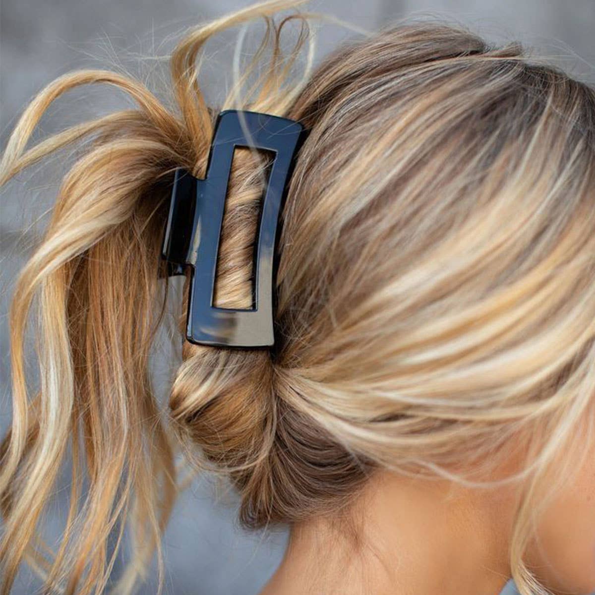 3 35 MINIMALIST RECTANGLE HAIR CLAW CLIP_CWAHA0088