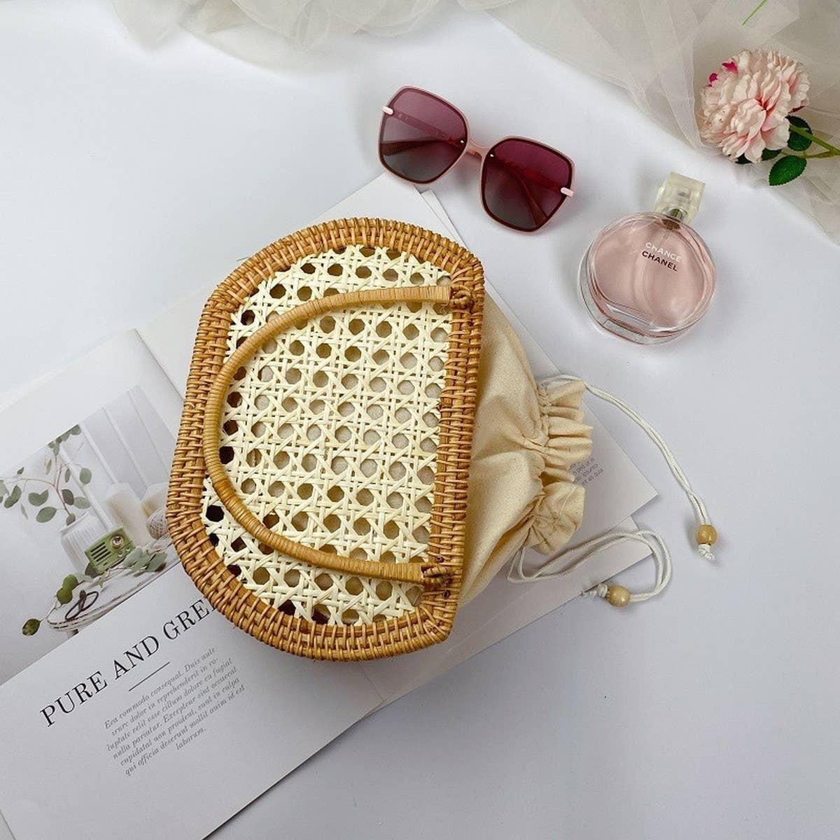 HANDMADE RATTAN BASKET SHELL STORAGE HANDBAG_CWMM4550