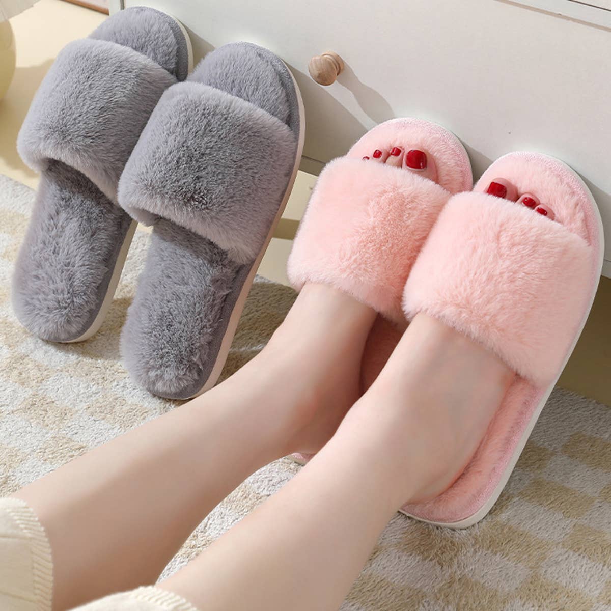 FAUX RABBIT FUR SLIPPERS FOR WOMEN_CWSHS0284