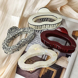 Acetate Sweet Large Cloud Hairpin_Cwaha07233
