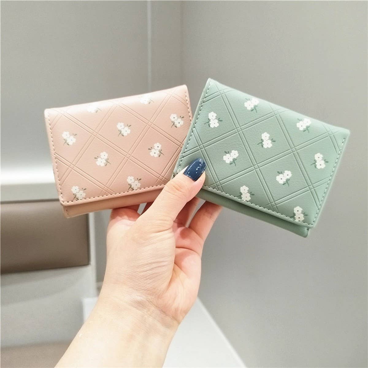 SMALL FRESH FLORAL SHORT TRI FOLD WALLET_CWAB2554