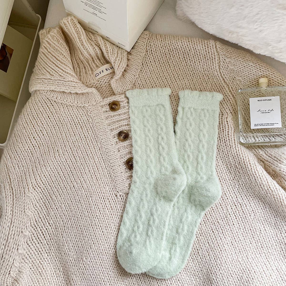 SOLID COLOR TWIST THICK WARM SOCKS_CWMS0879