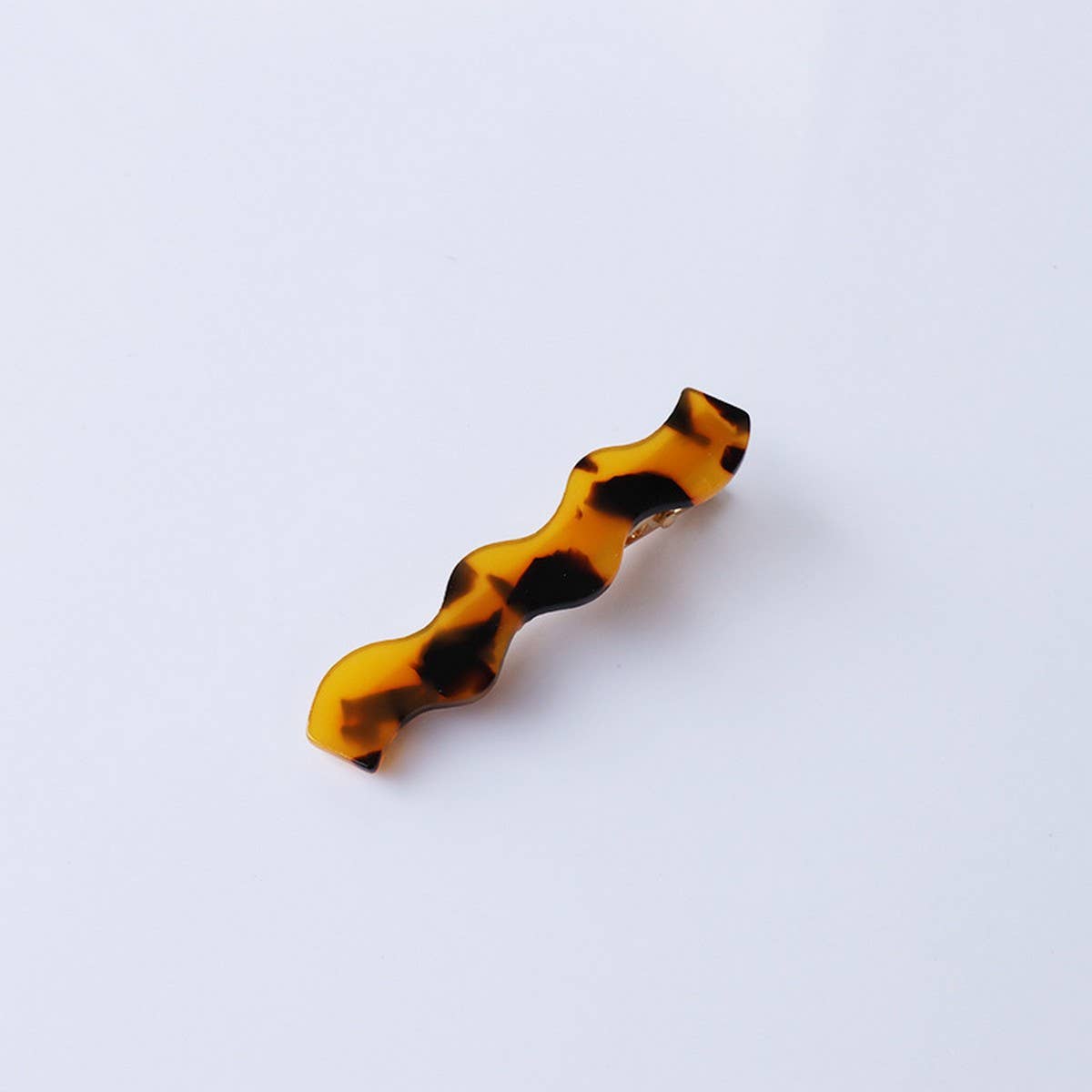 Wavy Acetate Hair Clip Simple Chic Side Bang Pin