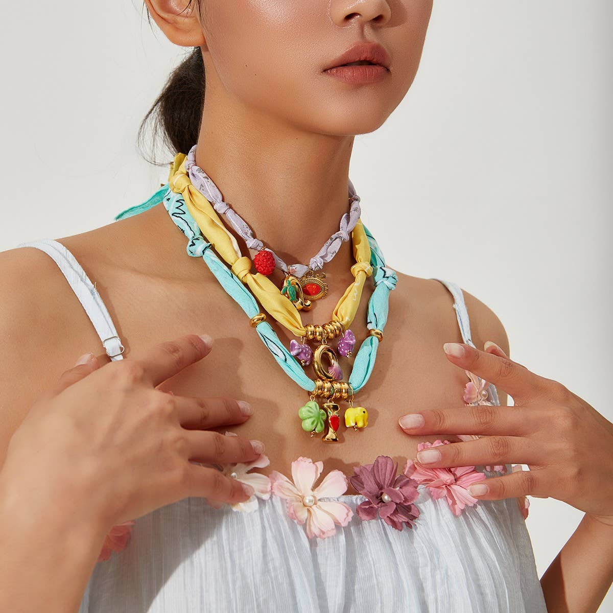 COLORFUL SCARF NECKLACE WITH FRUIT CHARMS_CWMM8801