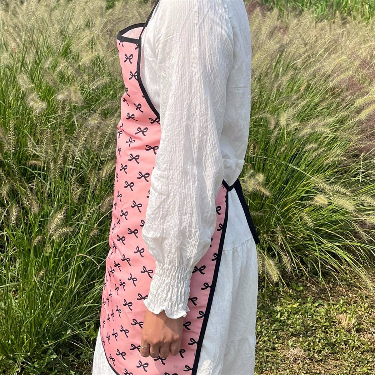 BOWKNOT FULL BODY WATERPROOF AND OIL PROOF APRON_CWMM5839