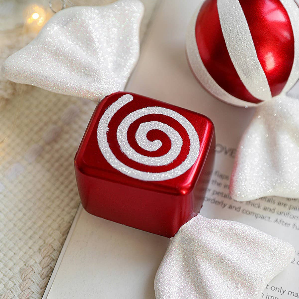 CREATIVE PLASTIC CANDY CANE XMAS TREE DECOR_CWMM9788
