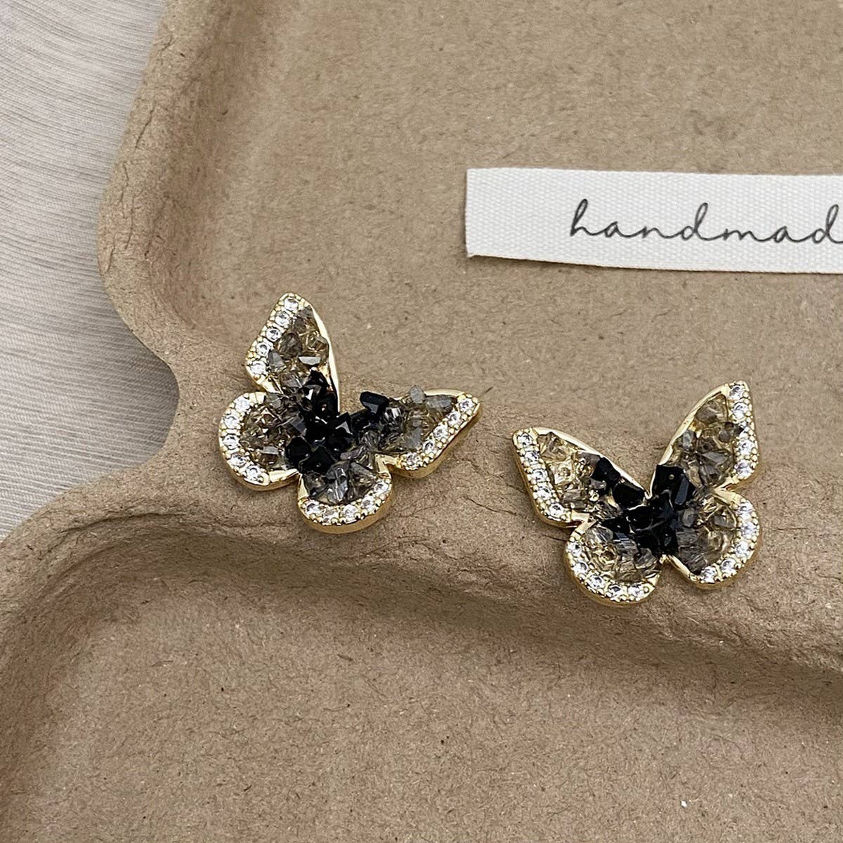 ELEGANT AND HIGH END BUTTERFLY EARRINGS FOR WOMEN_CWAJE3111