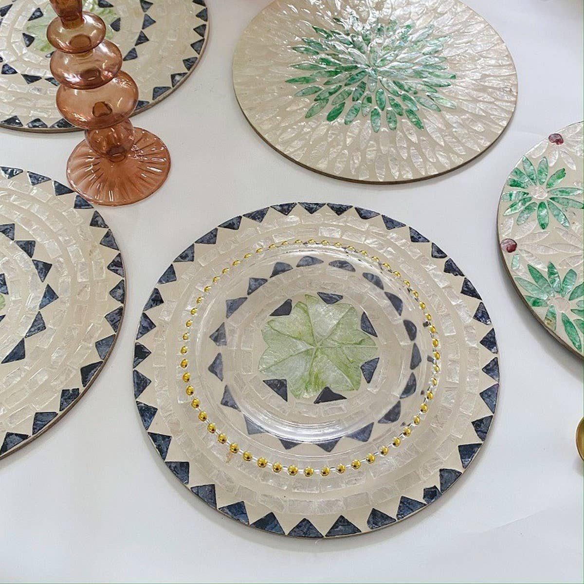 CREATIVE COLORFUL SHELL ROUND PAD INSULATION PAD_CWMM4487