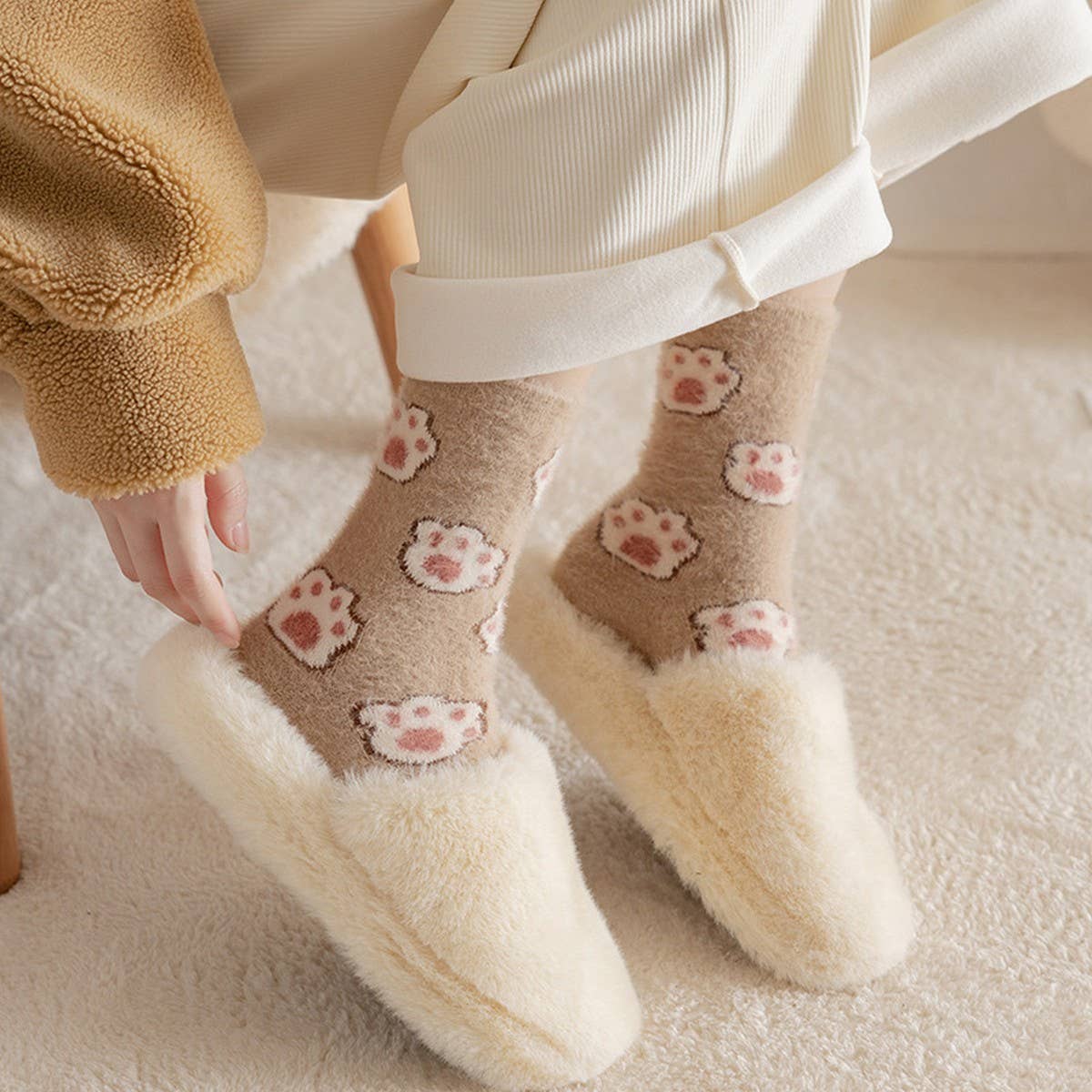 CUTE WARM SEASON LINT FREE FLOOR SOCKS_CWMS0797