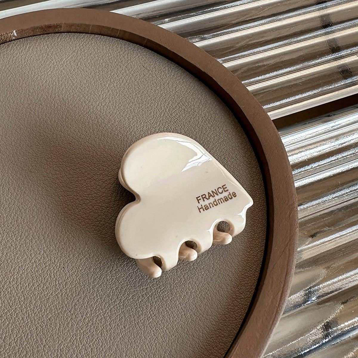 MINI HEART ACETATE HAIR CLAW FRENCH CHIC CLIP_CWAHA2637