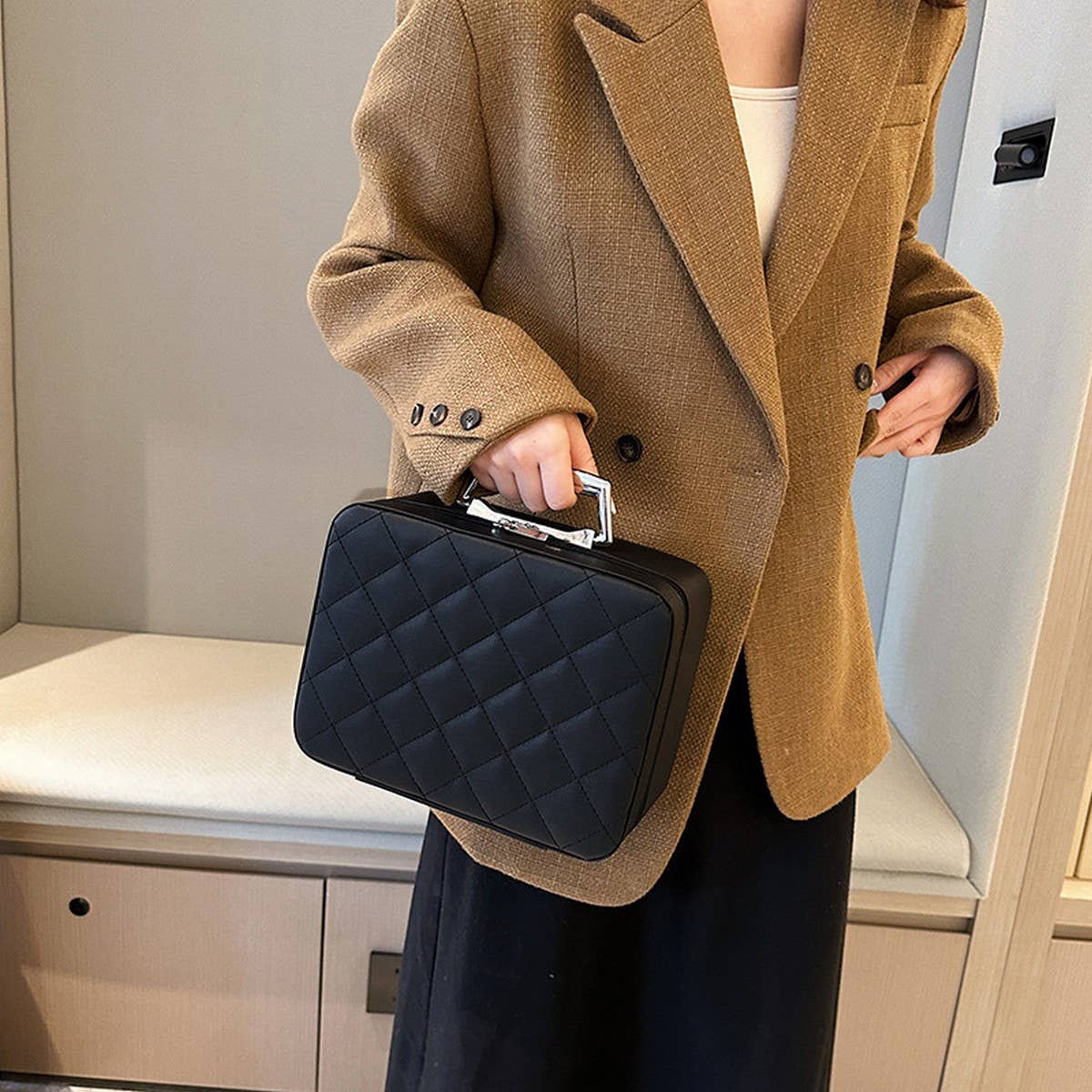 NEW FASHION EMBROIDERY DIAMOND COSMETIC BAG_CWAB4494