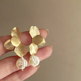 PETAL FLOWER PEARL FASHION EARRINGS_CWAJE2055