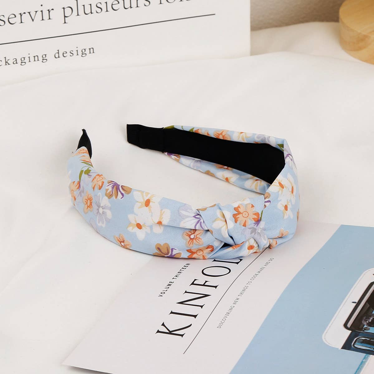 RETRO FLOWER WIDE BRIM HEADBAND_CWAHA1679