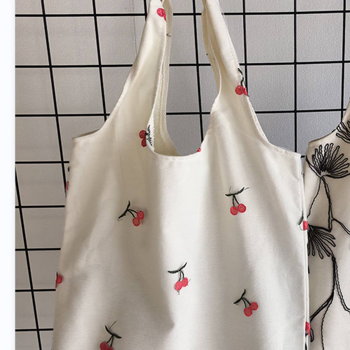 SUMMER EMBROIDERED ARTISTIC CANVAS BAG_CWAB2066