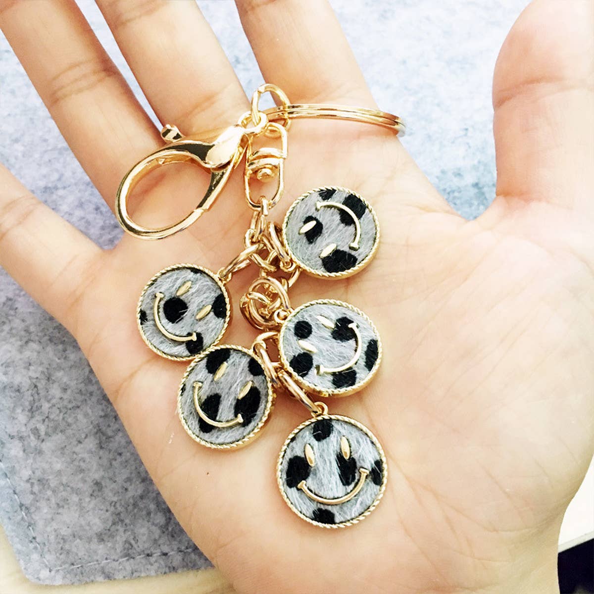 2024 NEW SMILEY FACE PENDANT KEYCHAIN_CWMM1321