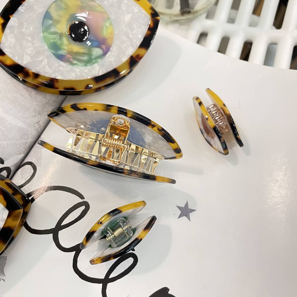 New Eyes Rainbow Clip Hair Clip_Cwaha0969