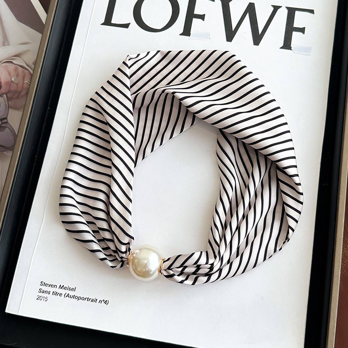 Pearl Magnetic Skinny Silk Neck Scarf_Cwasc03931