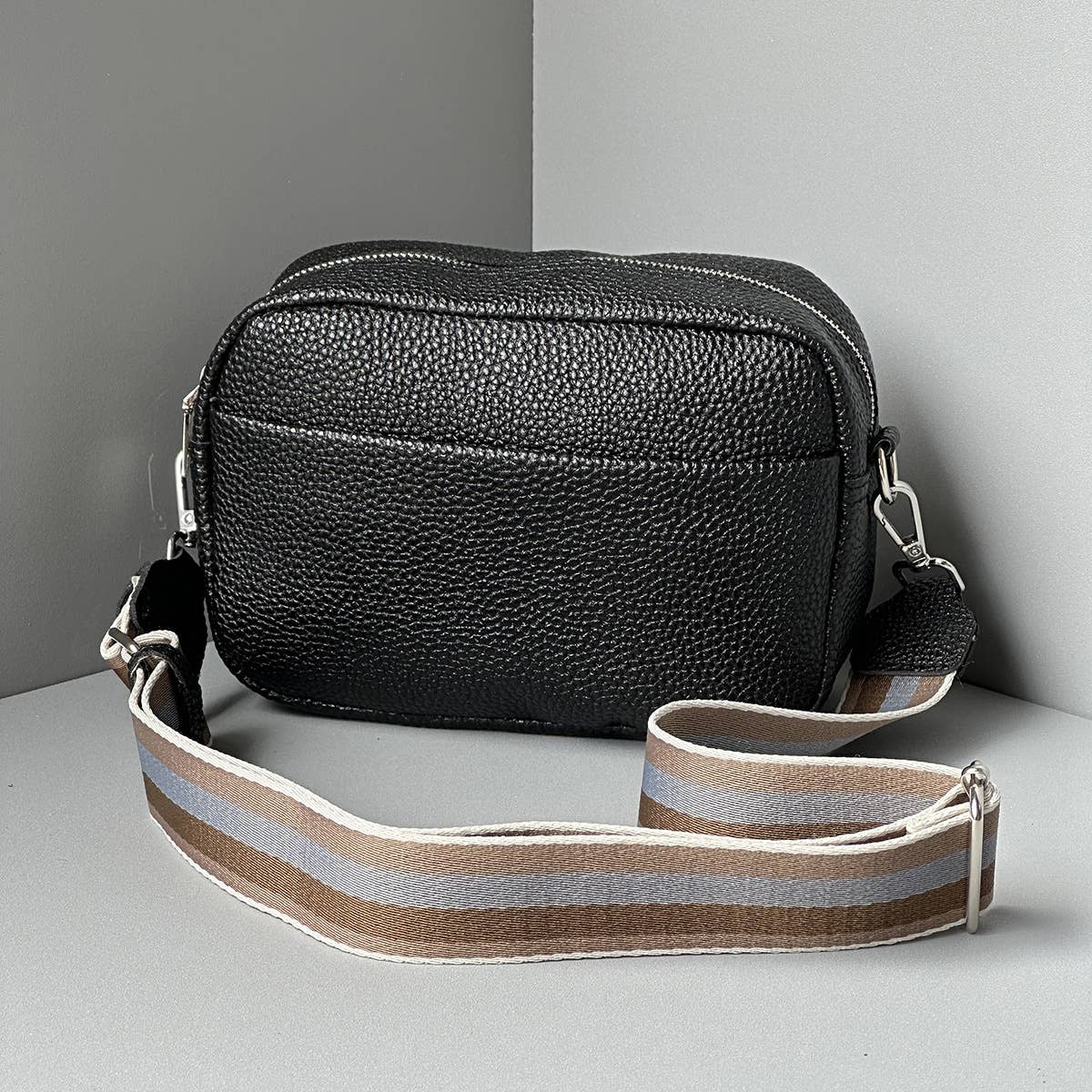 LEISURE SHOULDER BAG HANDBAG_CWAB0972