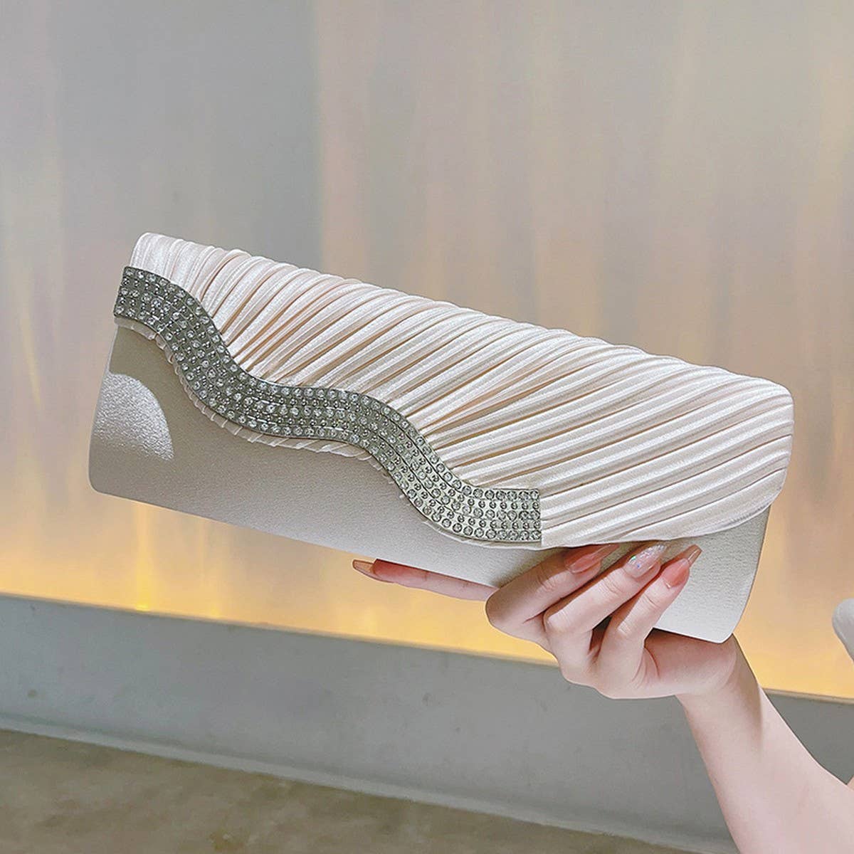 FASHIONABLE AND VERSATILE CLUTCH BAG_CWAB2519