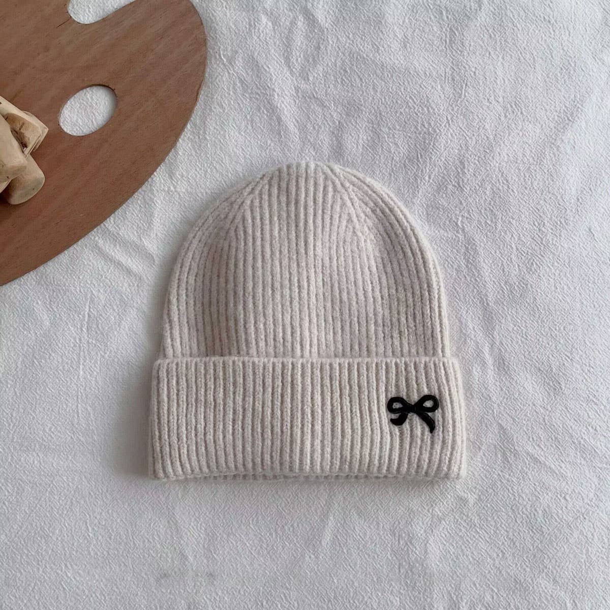CHILDRENS WARM KNITTED HAT WITH BOW EMBROIDERY_CWAH2926