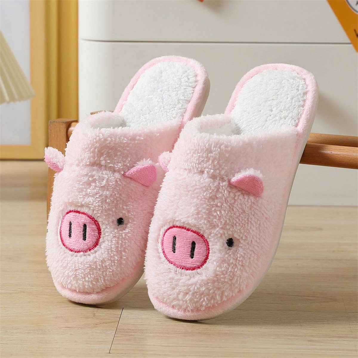 HOUSEHOLD CUTE CARTOON BEAR COTTON SLIPPERS_CWSHS0319