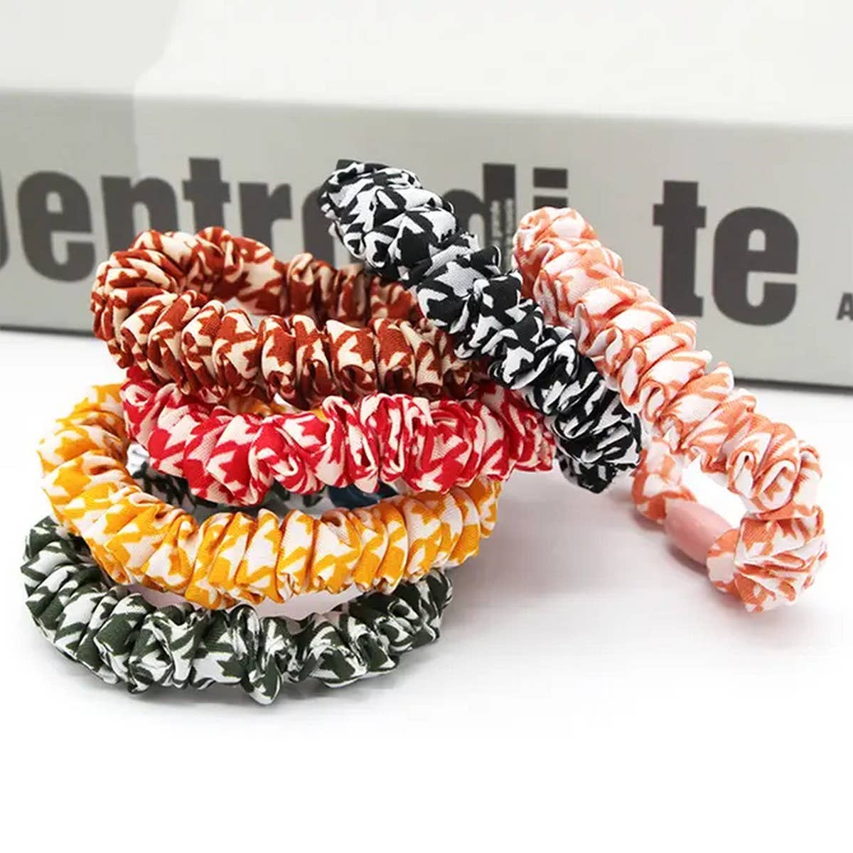 6PCS MIX PATTERN SCRUNCHIE_CWAHA0166