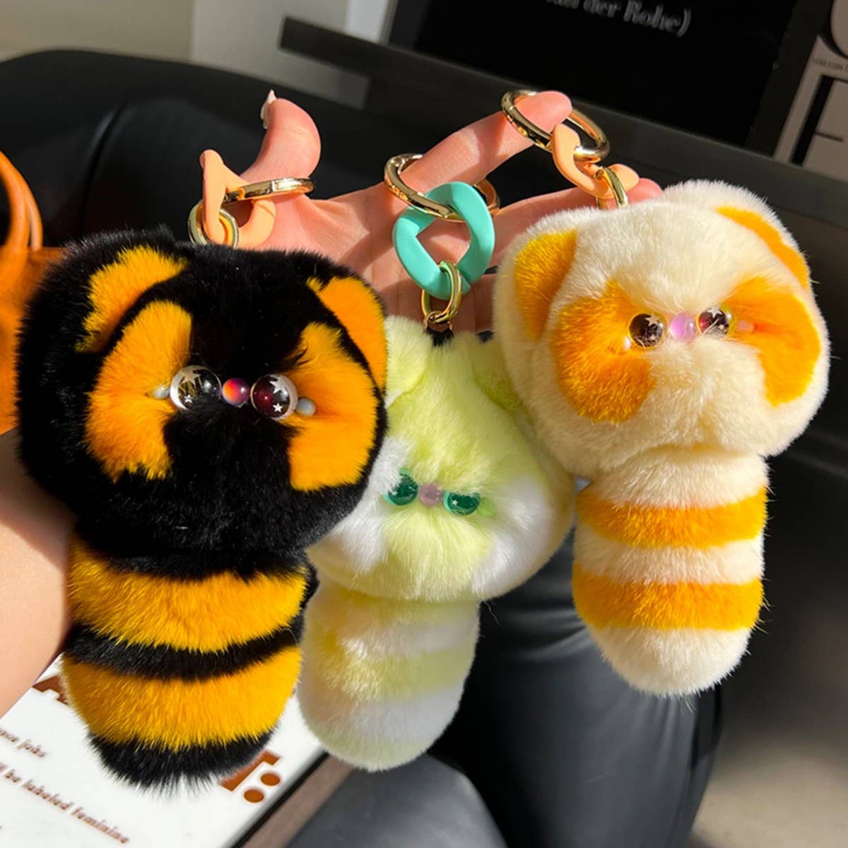 CUTE CHUBBY KITTEN CAR KEYCHAIN PLUSH PENDANT_CWMM2512