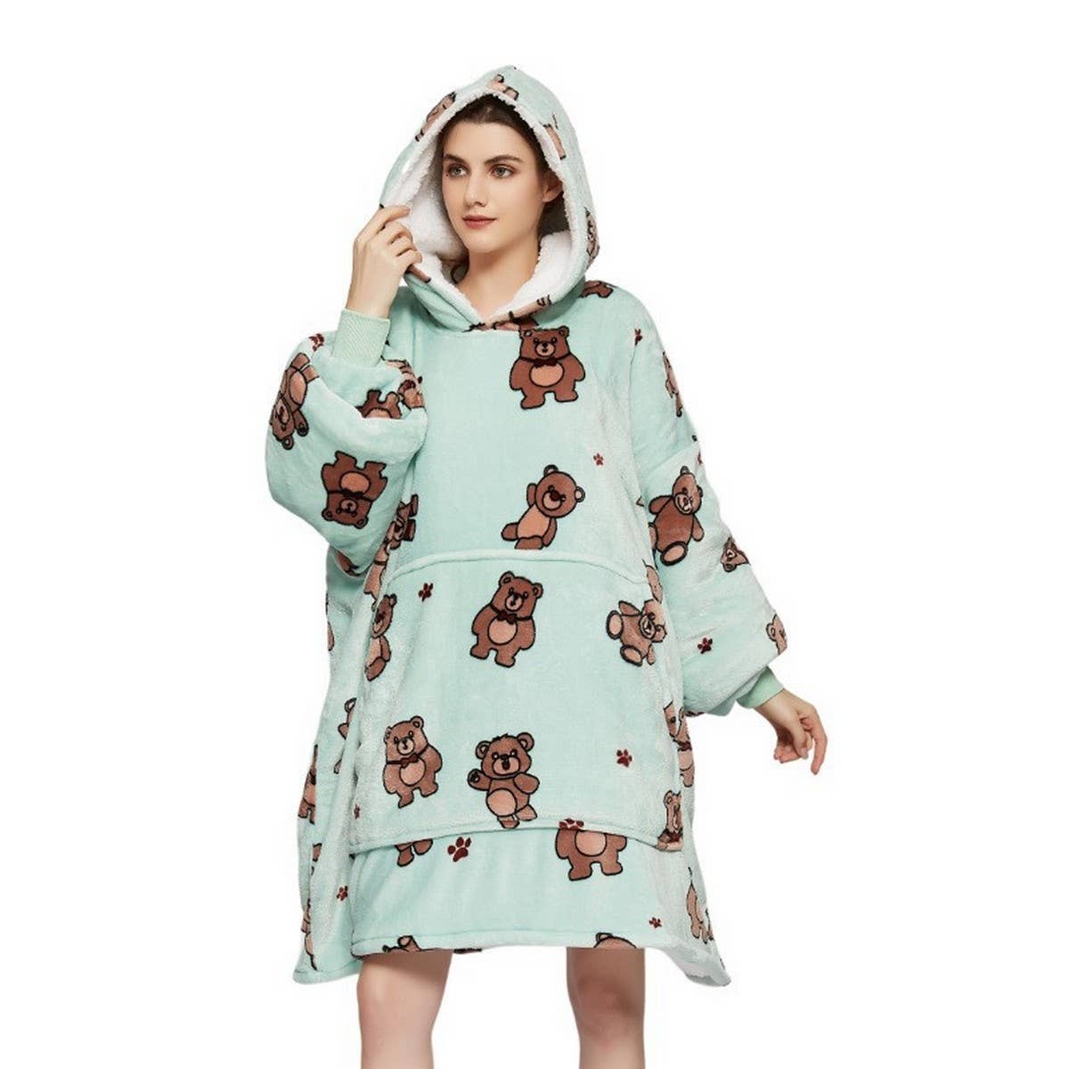 OVERSIZED HOODIE BLANKET WITH CARTOON PRINT_CWMM8984
