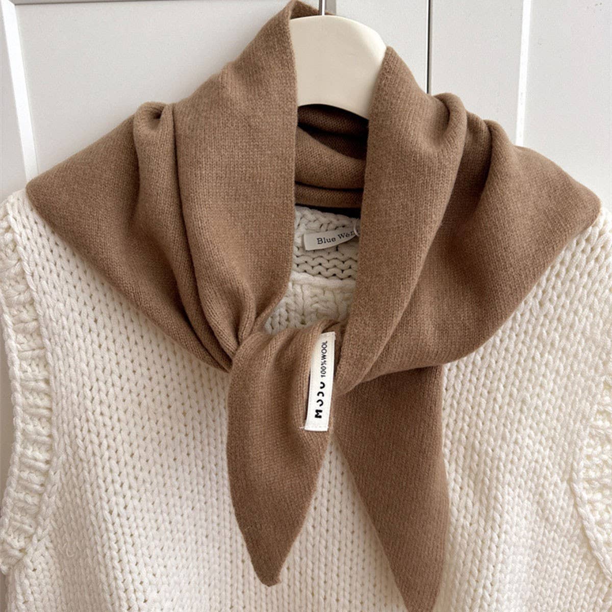 100% Wool Knit Triangle Scarf Multi-Use_Cwov00277