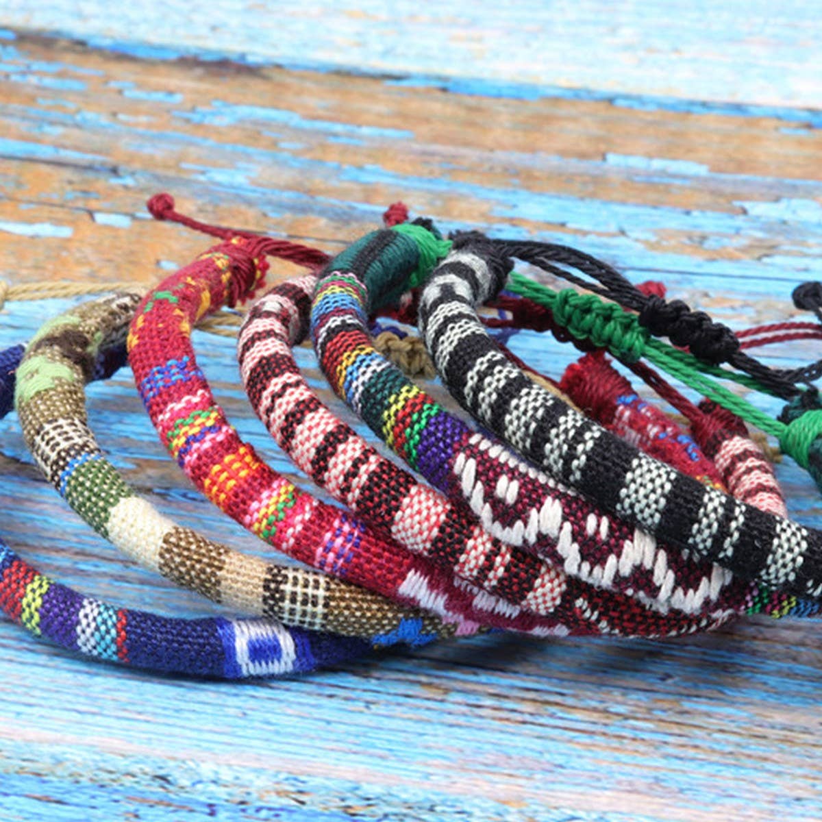BOHEMIAN ETHNIC STYLE COLORFUL HANDWOVEN BRACELET_CWMM0538