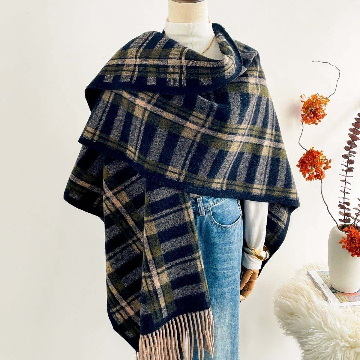 High-End Tassel Shawl Women Long Vintage Cape_Cwocasl00093