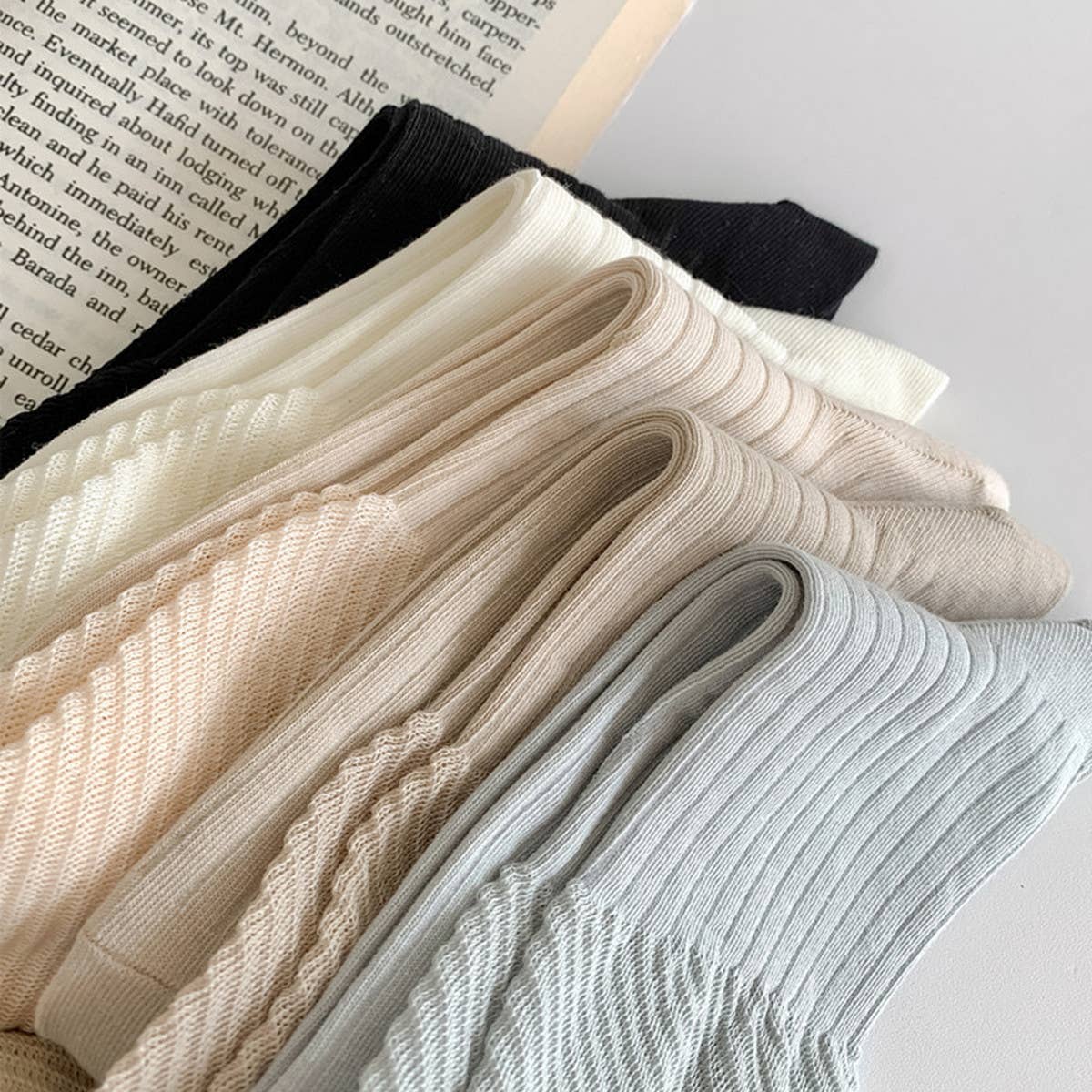 Women Breathable Mesh Mid-Length Cotton Socks_Cwms0647