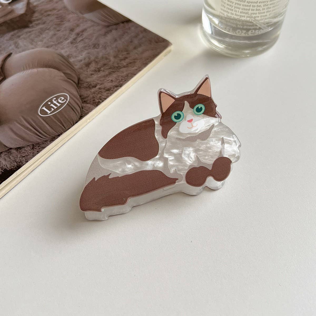 CUTE ANIMAL HAIR CLAW CAT DOG MEDIUM SHARK CLIP_CWAHA5701