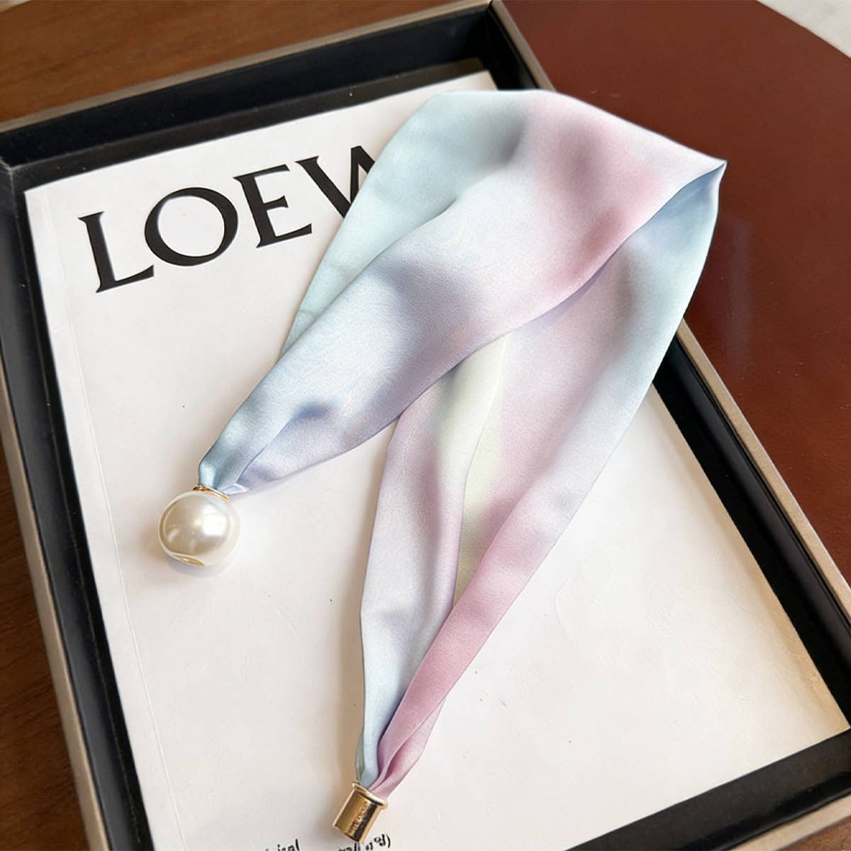 Pearl Magnetic Skinny Silk Neck Scarf_Cwasc03938