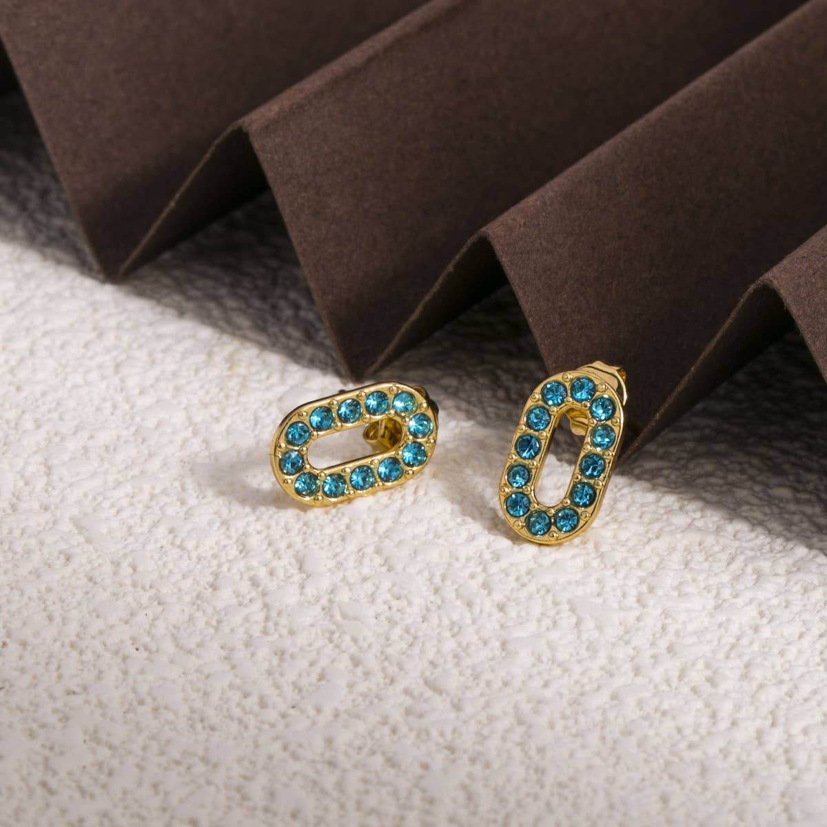 OVAL DIAMOND TITANIUM STEEL EARRINGS_CWMM3669