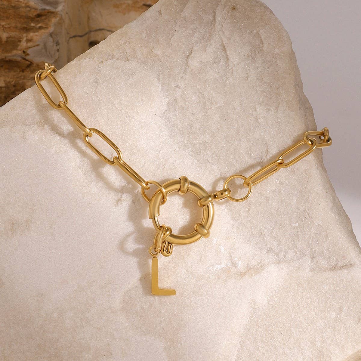 DURABLE 18K GOLD LETTER O LINK CHAIN BRACELET_CWAJE4893