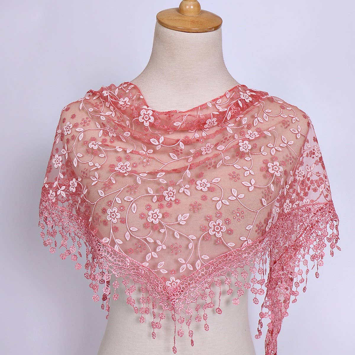 SPRING AND AUTUMN FLORAL HOLLOW LACE TRIANGLE VEIL_CWMM1984
