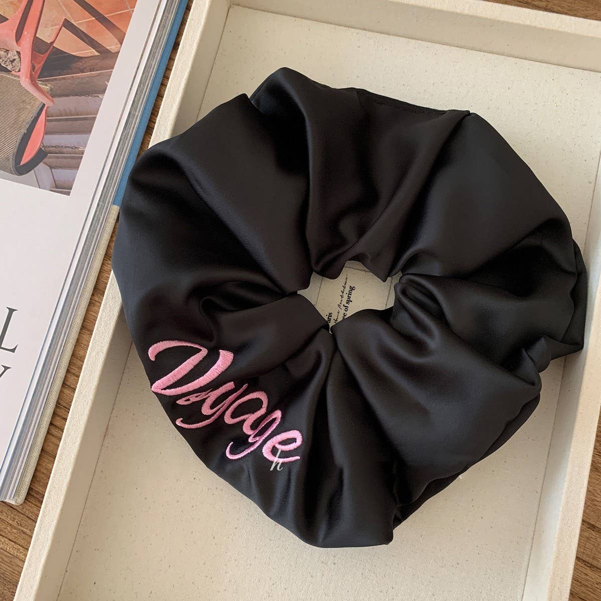 SATIN EMBROIDERED LETTER HEADBAND HAIR ACCESSORIES_CWAHA3695