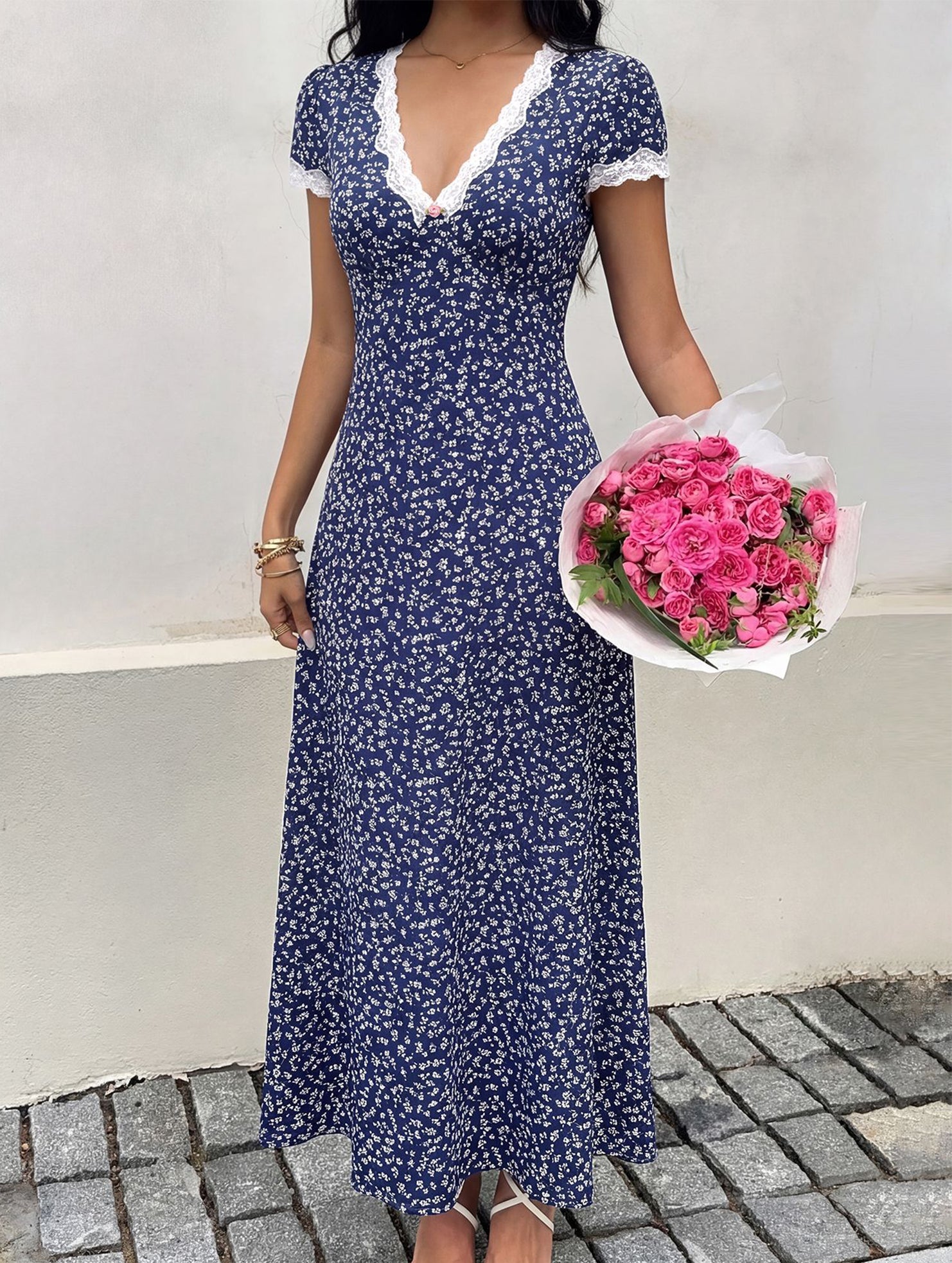 Lace Patch Floral V Neck Maxi Dress_CWDMD02895
