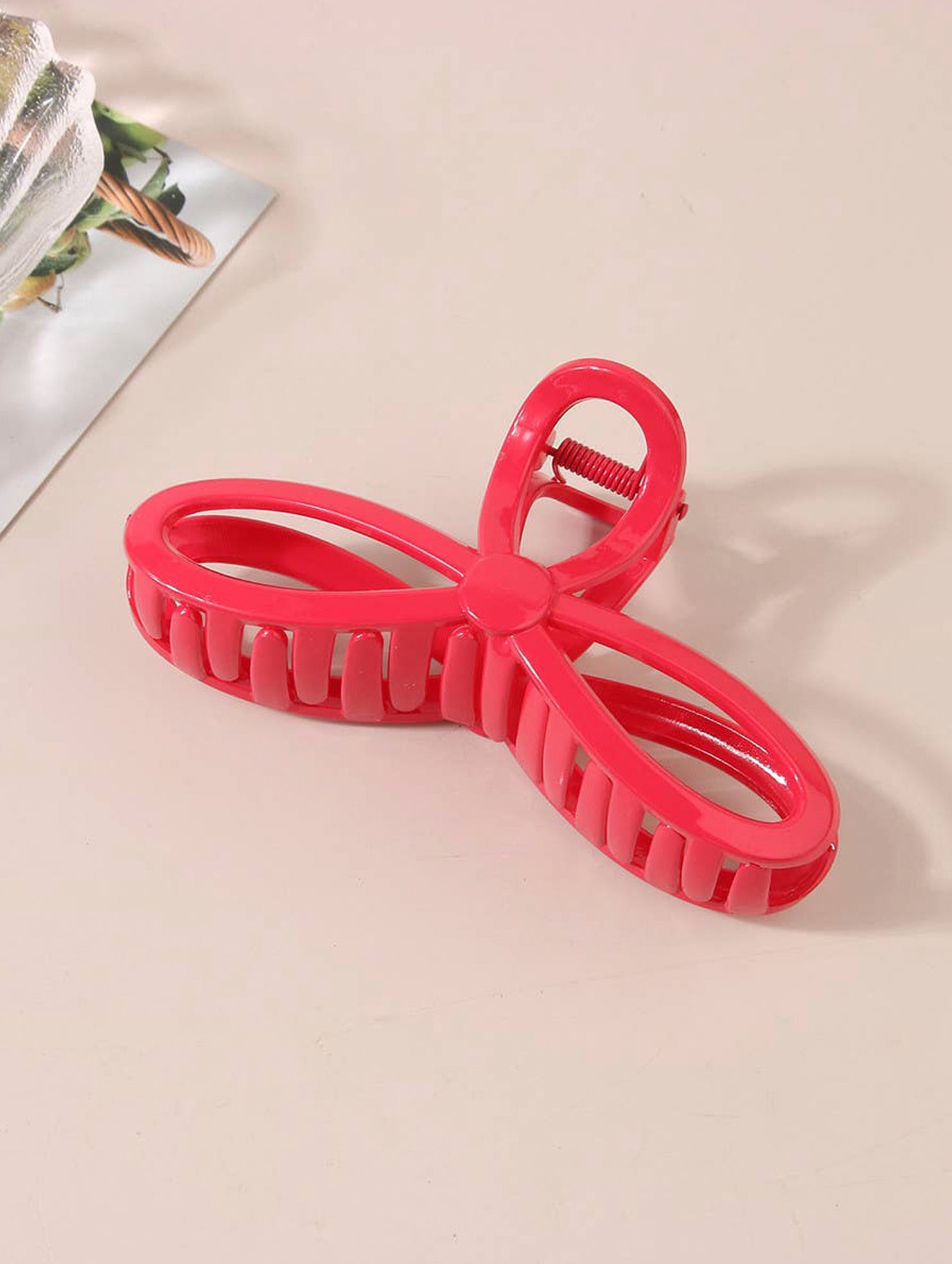 5 12 GLOSSY RESIN BOW HAIR CLAW CLIPS FOR WOMEN_CWAHA0486