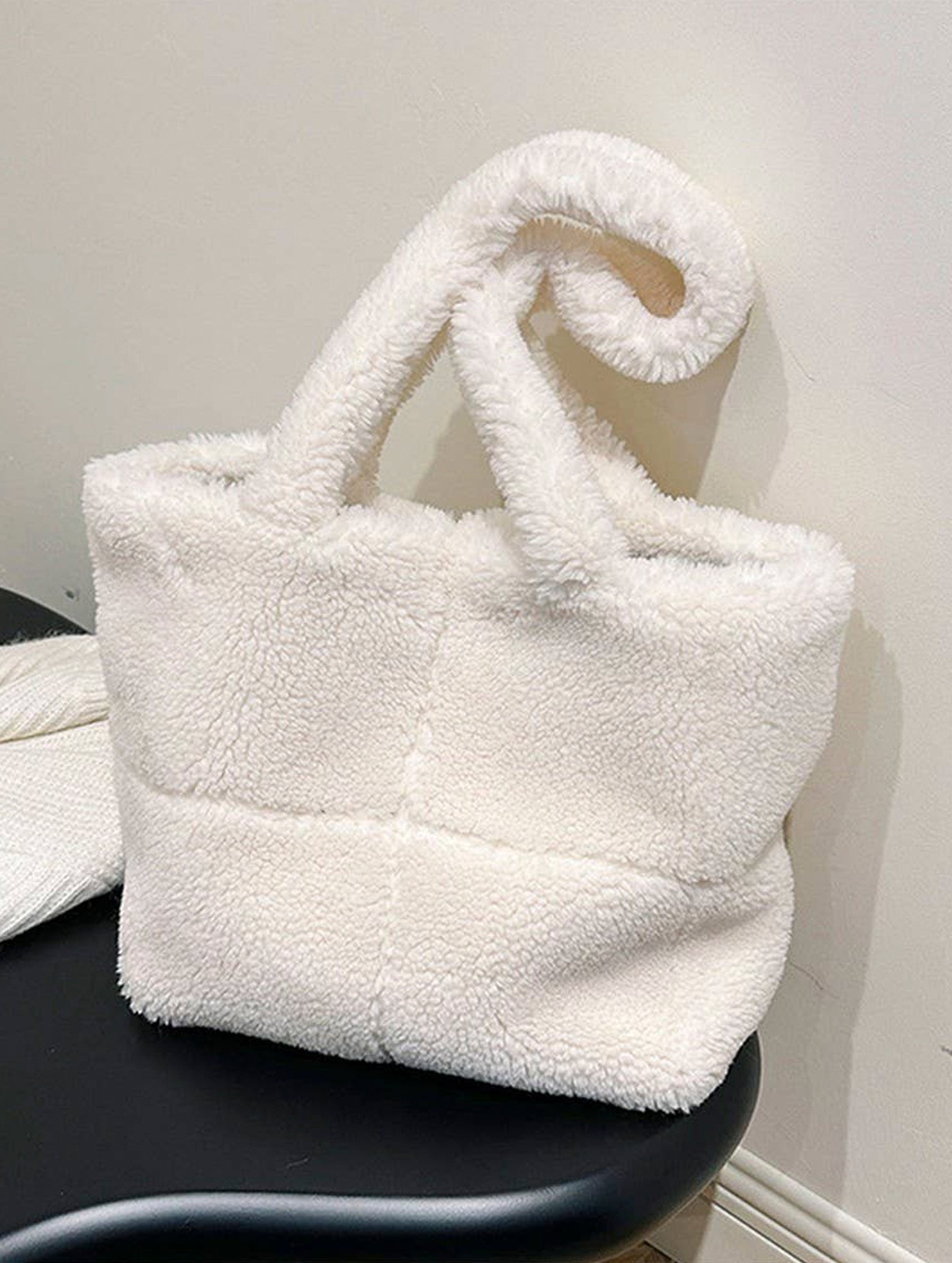 FLUFFY LAMB FUR TOTE BAG LARGE SHOULDER PURSE_CUAB00532